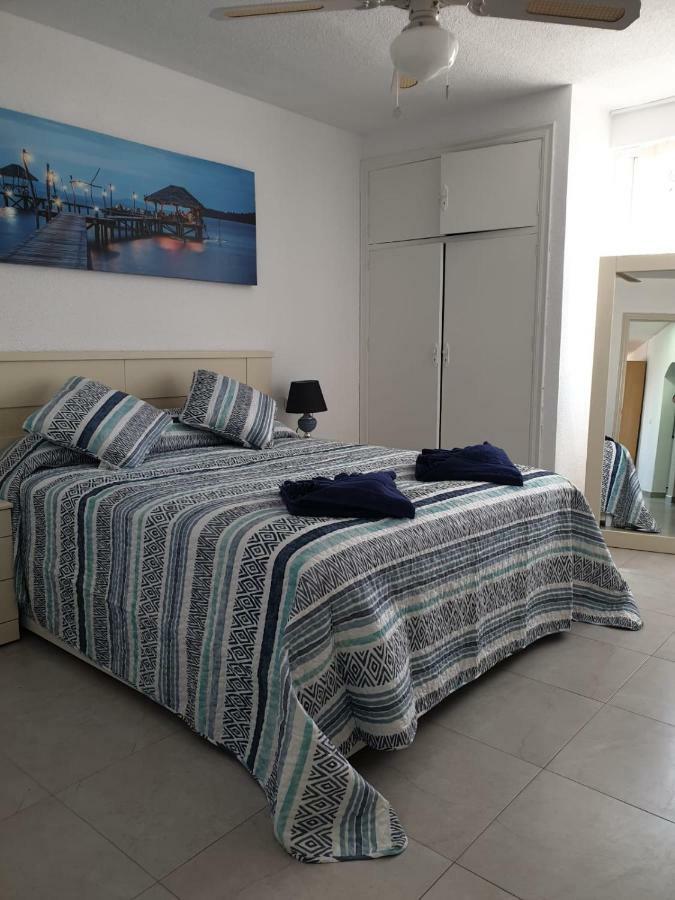 Apartamentos Anna Vista Mar Benidorm Bagian luar foto