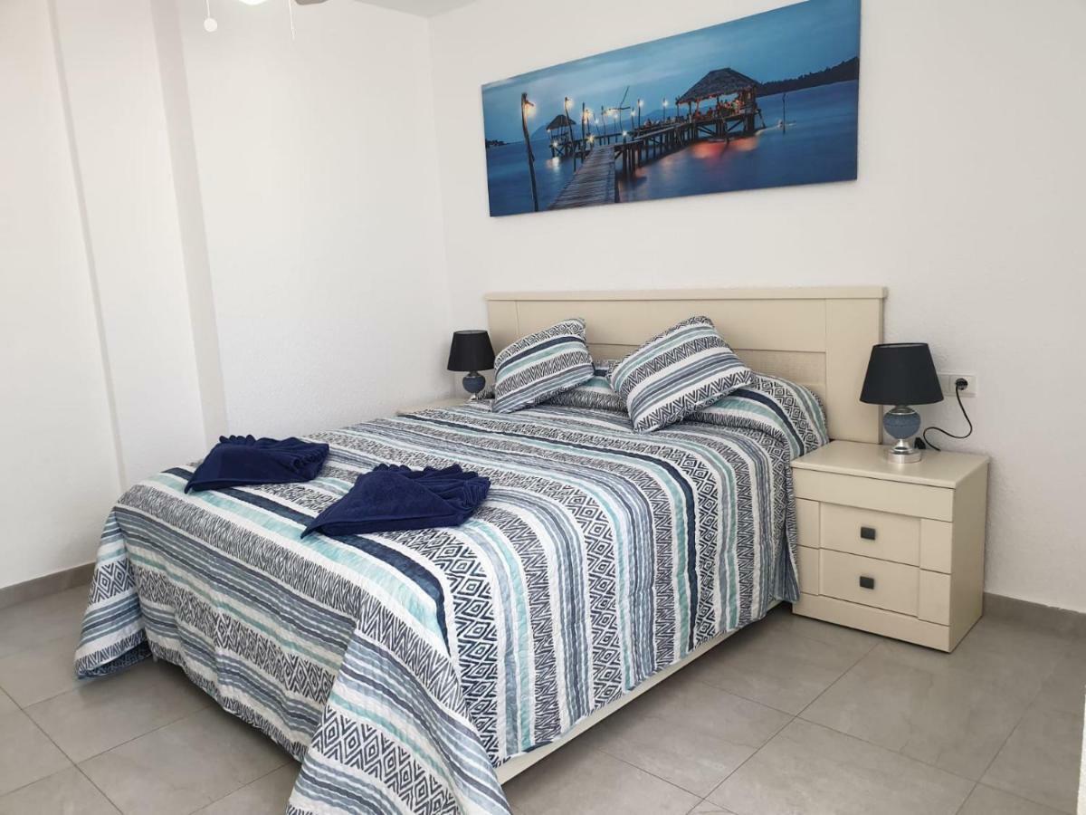 Apartamentos Anna Vista Mar Benidorm Bagian luar foto